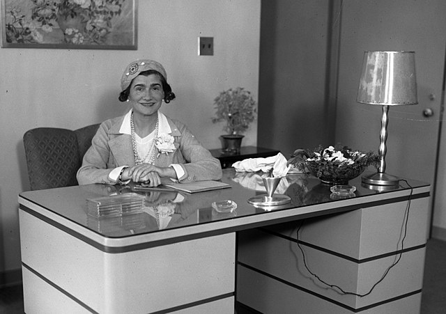 75 citat av Coco Chanel