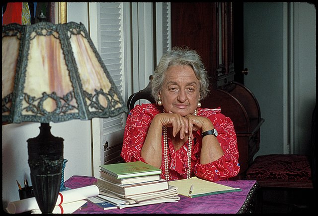 Sammanfattning av Den feminina mystiken av Betty Friedan