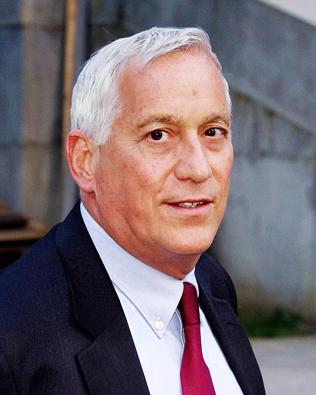 Sammanfattning av The Code Breaker av Walter Isaacson